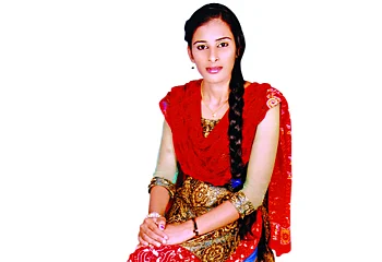 মনিরা পারভীন