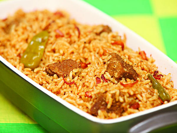 আখনি বিরিয়ানি ছবি: নকশা