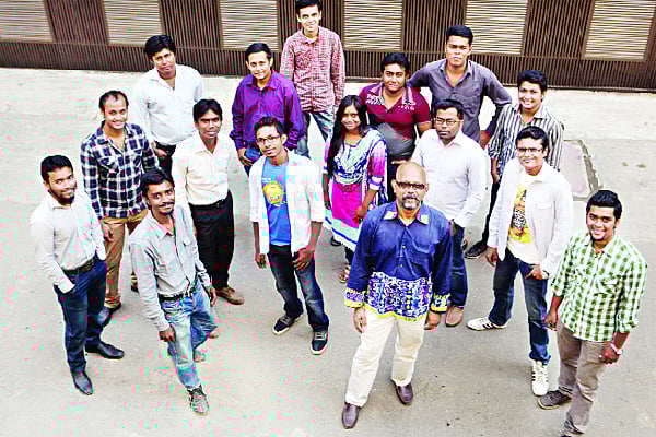 সূর্যরাজ্যের পেছনে আছে এই দলটি। ছবি: খালেদ সরকার