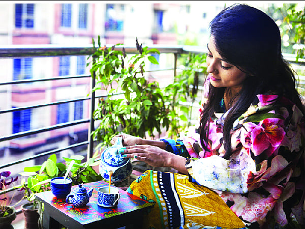 অভ্যস্ততা থেকে আমাদের এখানেও গড়ে উঠেছে চা পানের সংস্কৃতি