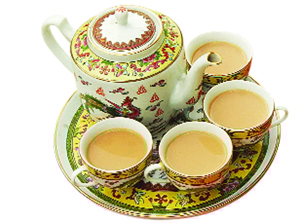 অভ্যস্ততা থেকে আমাদের এখানেও গড়ে উঠেছে চা পানের সংস্কৃতি