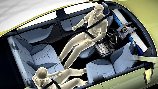 এভাবেই গাড়ির মধ্যে বসে গল্প করতে পারবেন যাত্রী ও চালক আর গাড়ি চলবে স্বয়ংক্রিয়