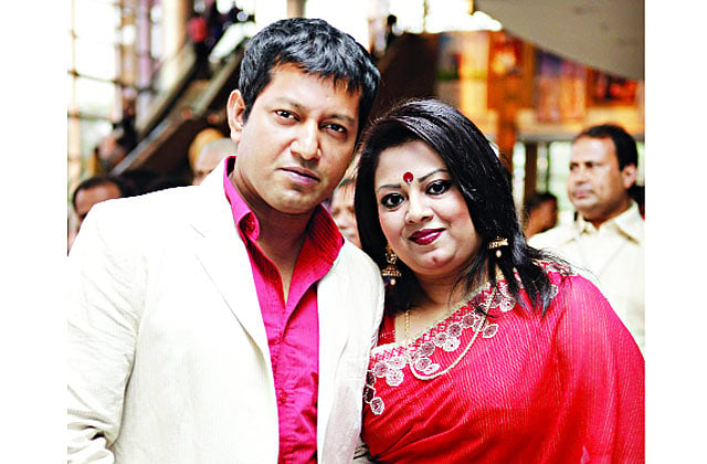 মাহফুজ আহমেদ ও ইশরাত