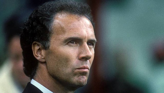 ১৯৯০ সালে কোচ হিসেবে বেকেনবাওয়ার ছিলেন জার্মান শ্রেষ্ঠত্বের নেপথ্যে