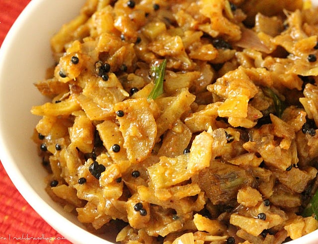 কলার খোসা রান্না