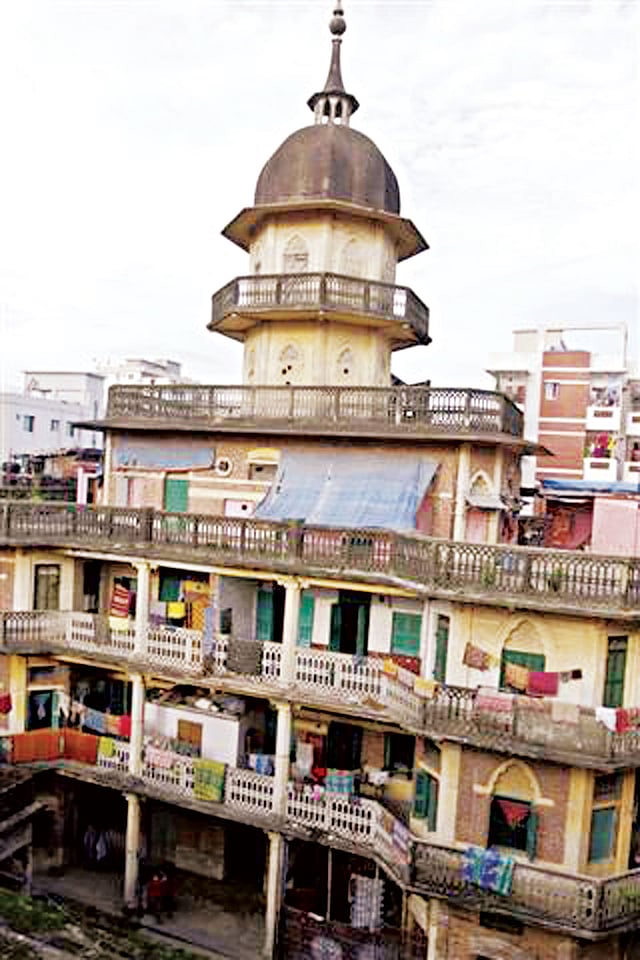 প্রত্নতাত্ত্বিক বিভাগের তালিকায় নেই। সংরক্ষণের গরজ নেই সিডিএ ও সিটি করপোরেশনের। শেষ প্রহর গুনছে অনুপম স্থাপত্যে গড়া পি কে সেন ভবন জুয়েল শীল