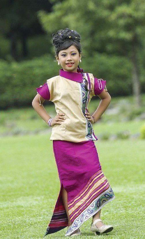 শিশুদের পোশাক দ্বিতীয়, জত্রিতা, মডেল: অধরা