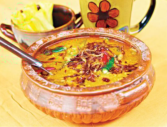 মেজবানি বুটের ডাল