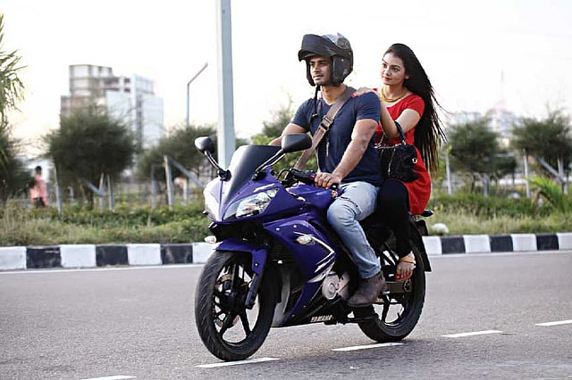 হেলমেট না পরলে তা হবে আইন অমান্য করা