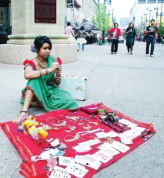 নিজ দেশের ঐতিহ্য ও সংস্কৃতি সম্পর্কে জানান দেওয়াই ছিল রাইসার উদ্দেশ্য