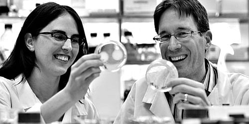 নিউজিল্যান্ডের গবেষক দম্পতি মনিকা গার্থ ও ওয়েইন প্যাট্রিক l ছবি: এনজেডএমই