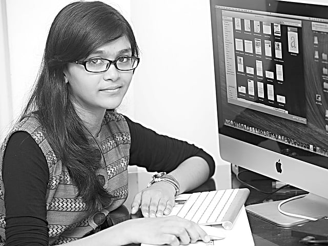 বর্তমান যুগকে বলা হয় তথ্যপ্রযুক্তির যুগ ষ ছবি: কবির হোসেন