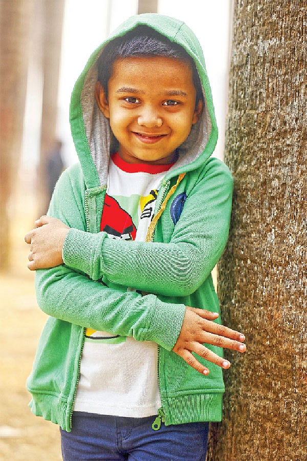 শিশুদের পোশাক রঙিন তো হবেই