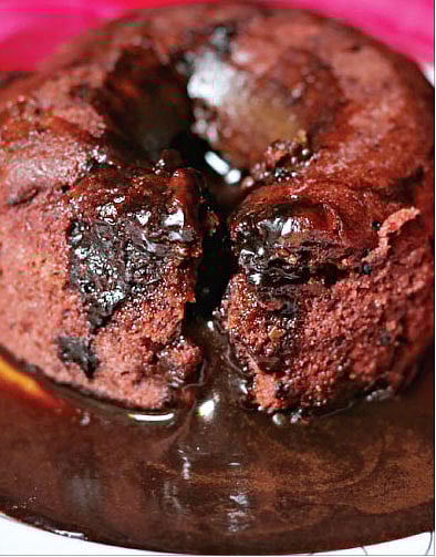 ক্যারামেল গ্লাস কেক