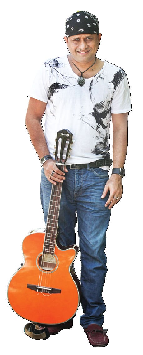 এস আই টুটুল। ছবি: আনন্দ