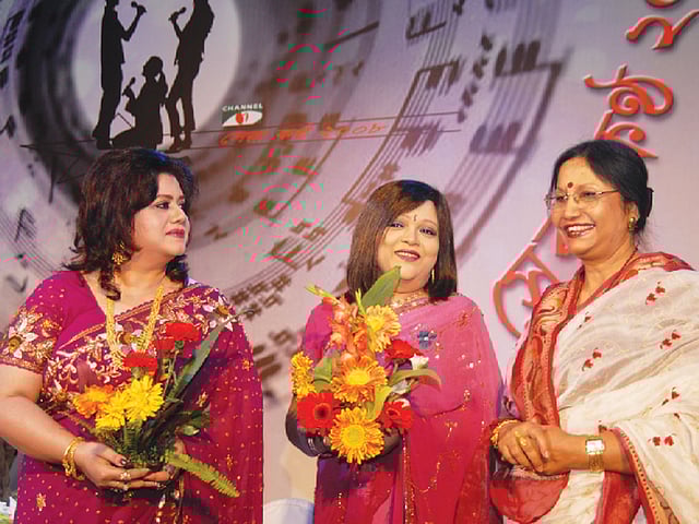 চ্যানেল আইয়ে ‘সেরা কণ্ঠ’ অনুষ্ঠানে সাবিনা ইয়াসমীন ও ফেরদৌসী রহমানের সঙ্গে