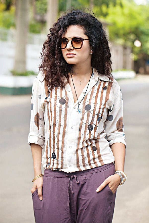 এমন পোশাকে স্বাচ্ছন্দ্যবোধ করেন