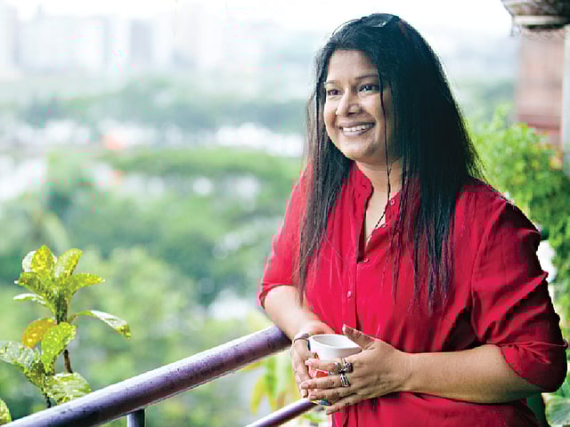 লালের প্রতি আছে তাহসীনা শাহীনের বিশেষ দুর্বলতা। ছবি: কবির হোসেন