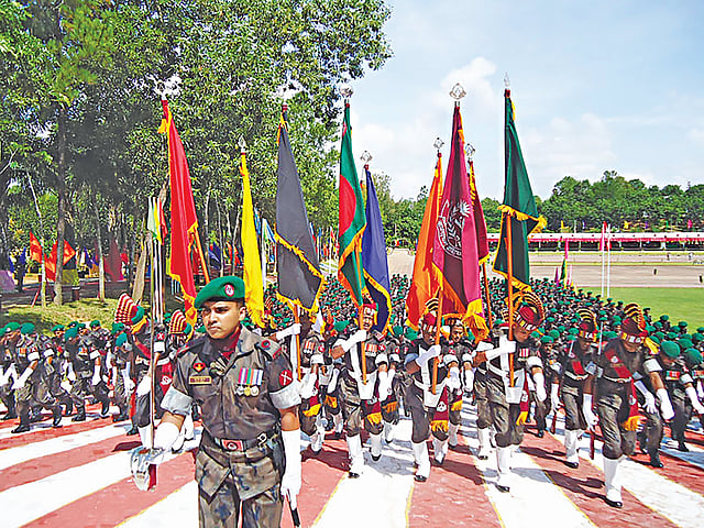 বর্ডার গার্ড বাংলাদেশ (বিজিবি) ৮৮তম ব্যাচে নারী ও পুরুষ সিপাহি নেবে ১২৫০ জন। চাইলে আপনিও আবেদন করতে পারেন। ছবি: বিজিবি