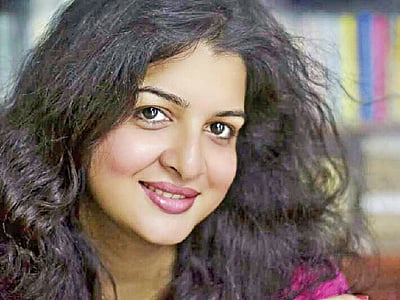 শাহানা ছবির জন্য গান লিখছেন ও সুর করেছেন দেবলীনা সুর