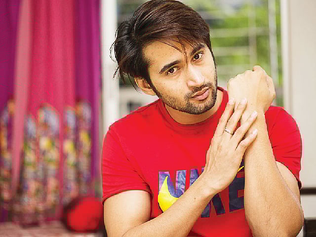 প্রতিদিনই নিয়ম করে যত্ন নিন ত্বকের