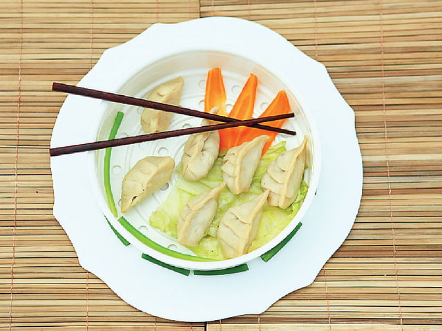 চিকেন মোমো