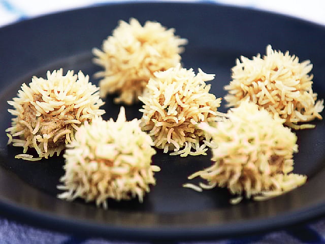 চিকেন ফ্লাওয়ার ডাম্পলিং