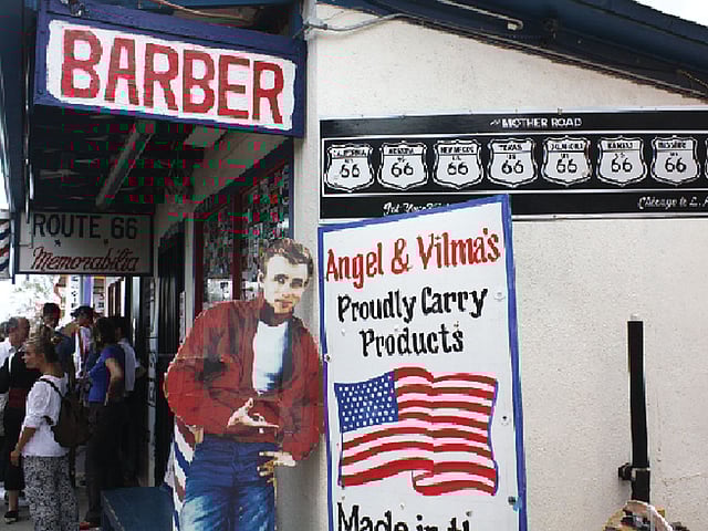 অ্যাঞ্জেলের চুল কাটার দোকান এখন স্যুভেনির শপ