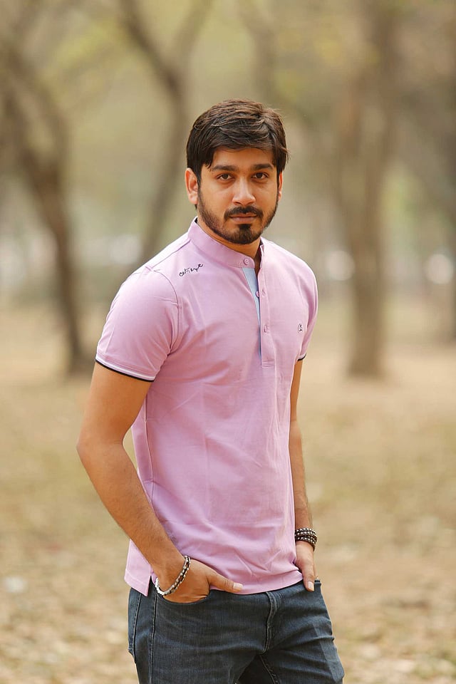 অন্যের ছাঁট ধার না করে নিজেই বেছে নিন নিজেরটা। ছবি: প্রথম আলো