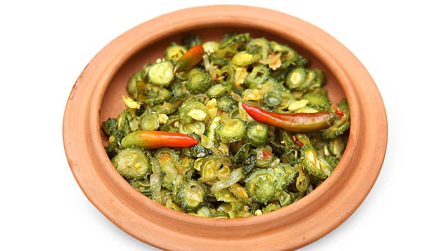 উচ্ছে ভাজি