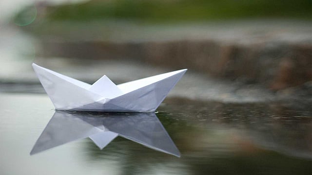 কাগজের নৌকা