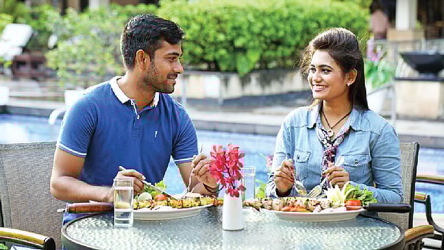 সঙ্গীর পছন্দের কোনো জায়গায় যেতে পারেন। ছবি: অধুনা