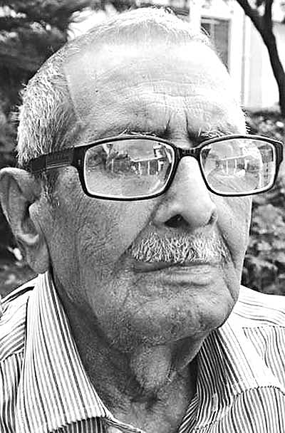 হাসানউজ্জামান খান