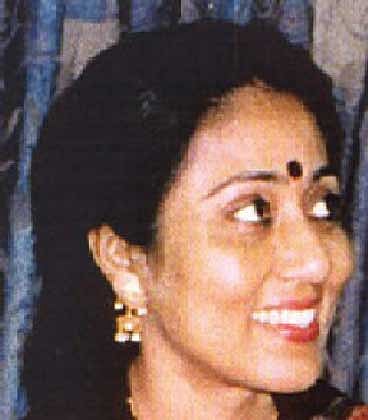 অনামিকা