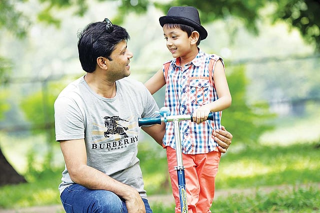 মডেল হয়েছেন বাবা আরিফুর রহমান ও ছেলে আিভন