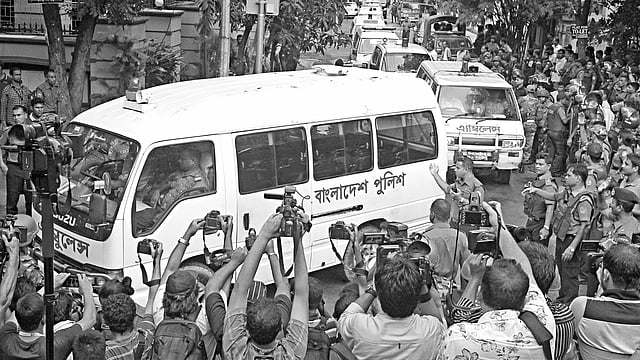 নেতৃত্ব খুব বেশি ভুল না করলে এই বিপদ আমরা কাটিয়ে উঠতে পারব, নিশ্চয়ই