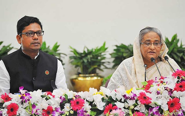 প্রধানমন্ত্রী শেখ হাসিনা আজ গণভবন থেকে ভিডিও কনফারেন্সের মাধ্যমে পায়রা সমুদ্র বন্দরের বহির্নোঙর থেকে পণ্য খালাসের মাধ্যমে বন্দরটির কার্যক্রম উদ্বোধন করেন। একই সঙ্গে আরও কয়েকটি উন্নয়ন প্রকল্পের উদ্বোধন করেন। ছবি: ফোকাস বাংলা