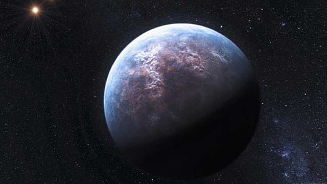 মহাকাশ থেকে পৃথিবীকে এভাবে দেখা যায়। ছবি: রয়টার্স।