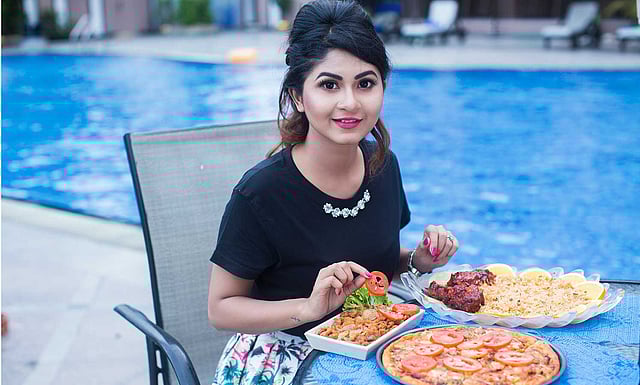 নানা রকমের রান্না নিয়ে পরীক্ষা-নিরীক্ষা চালান স্পর্শিয়া