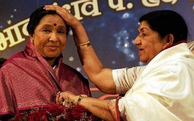 লতা মঙ্গেশকর ও আশা ভোসলে