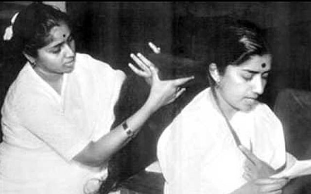 লতা মঙ্গেশকর ও আশা ভোসলে