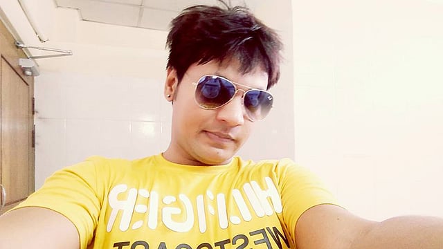 র্যাবের সংবাদ সম্মেলনে তারেক আহমেদ অনিকের এ ছবি দেখানো হয়। ছবি: সংগৃহীত