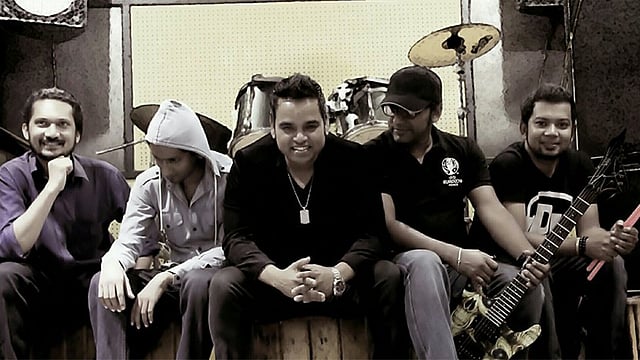 ইসলাম মানিক অ্যান্ড ফ্রেন্ডস্