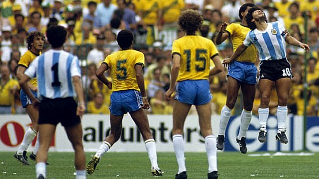 ১৯৮২ বিশ্বকাপে আর্জেন্টিনার মিডফিল্ডার অসভালদো খেলেন ১ নম্বর জার্সি পরে।