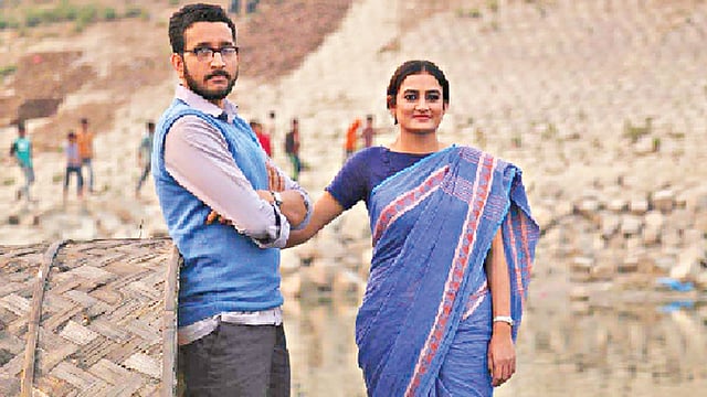 ভুবন মাঝি ছবিতে কলকাতার পরমব্রতের সঙ্গে অভিনয় করেছেন বাংলাদেশের অপর্ণা ঘোষ