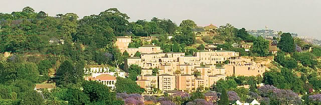 জোহানেসবার্গের আপস্কেল এলাকা—ওয়েস্টক্লিফ