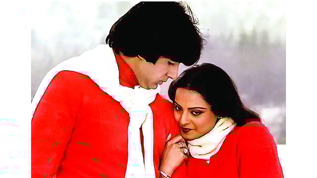 সিলসিলা ছবিতে অমিতাভ ও রেখা।
