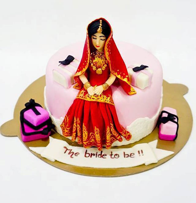 বিয়ের অনুষ্ঠানের জন্যও চাহিদা মত কেক বানিয়ে নেওয়া যায়। ছবি: ‘পুনিজ কিচেন’ এর ফেসবুক পেজ থেকে নেওয়া।