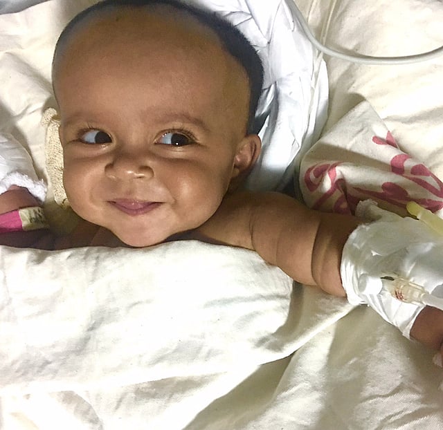 হাসিমুখে তহুরা। ছবিটি তুলেছেন ঢাকা মেডিকেল কলেজ হাসপাতালের শিশু সার্জারি বিভাগের চিকিৎসক কৌশিক ভৌমিক