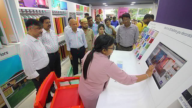 থ্রিডি ডিজাইন দেখে রঙ পছন্দের সুবিধা। ছবি: সংগৃহীত।